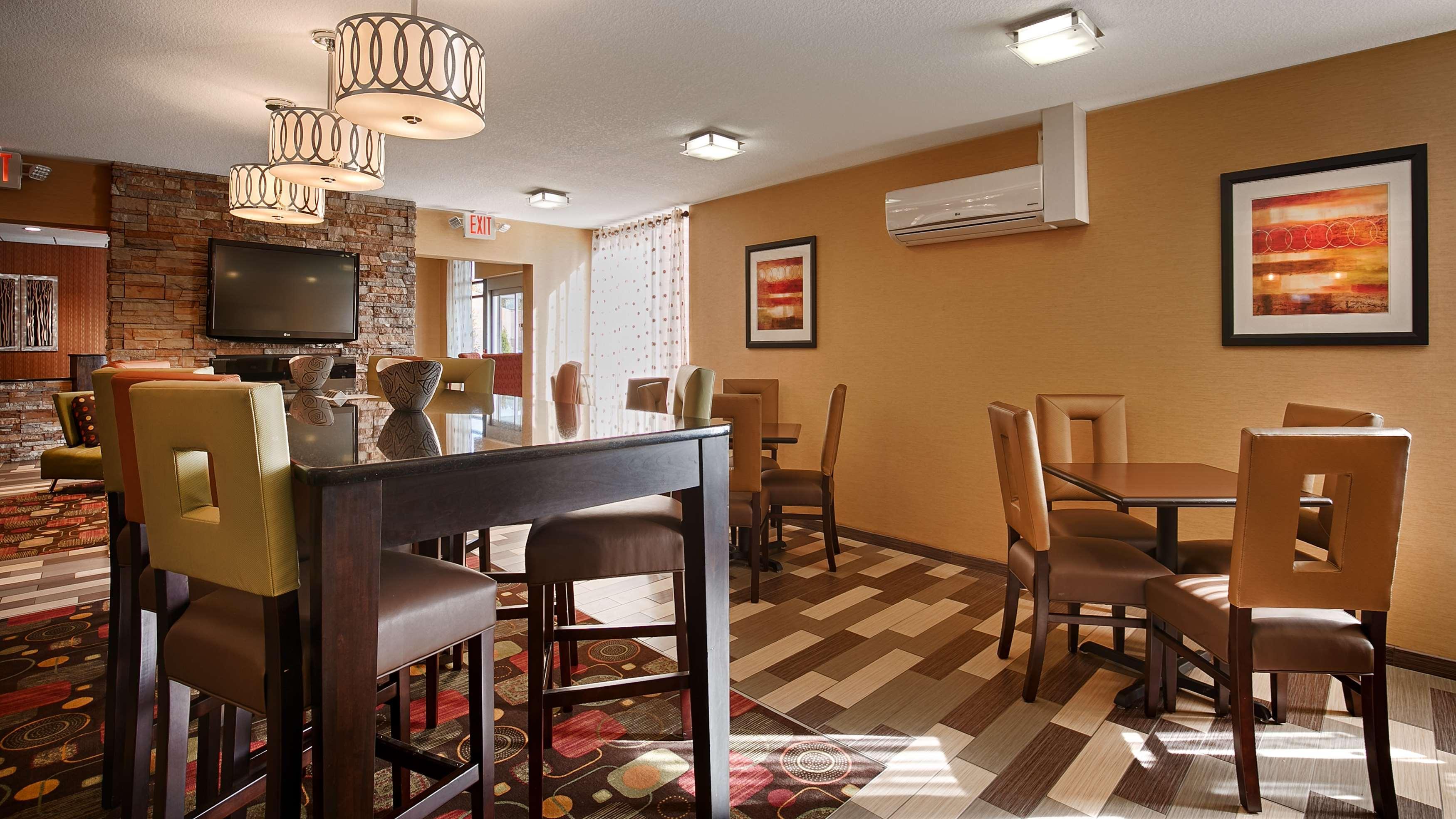 Best Western Luxbury Inn Fort Wayne Kültér fotó