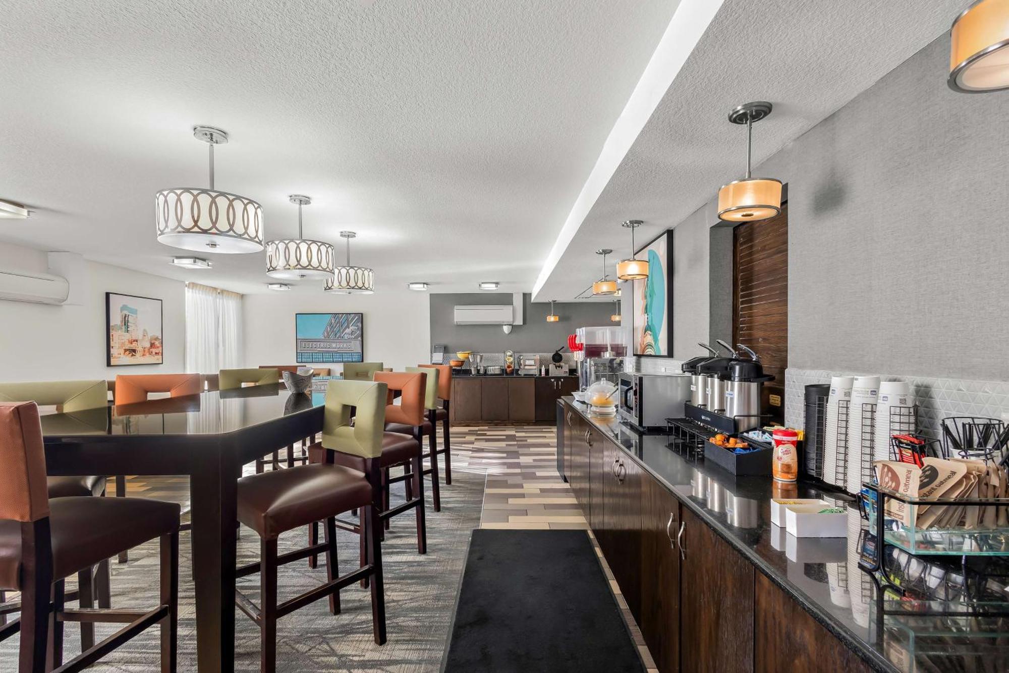 Best Western Luxbury Inn Fort Wayne Kültér fotó