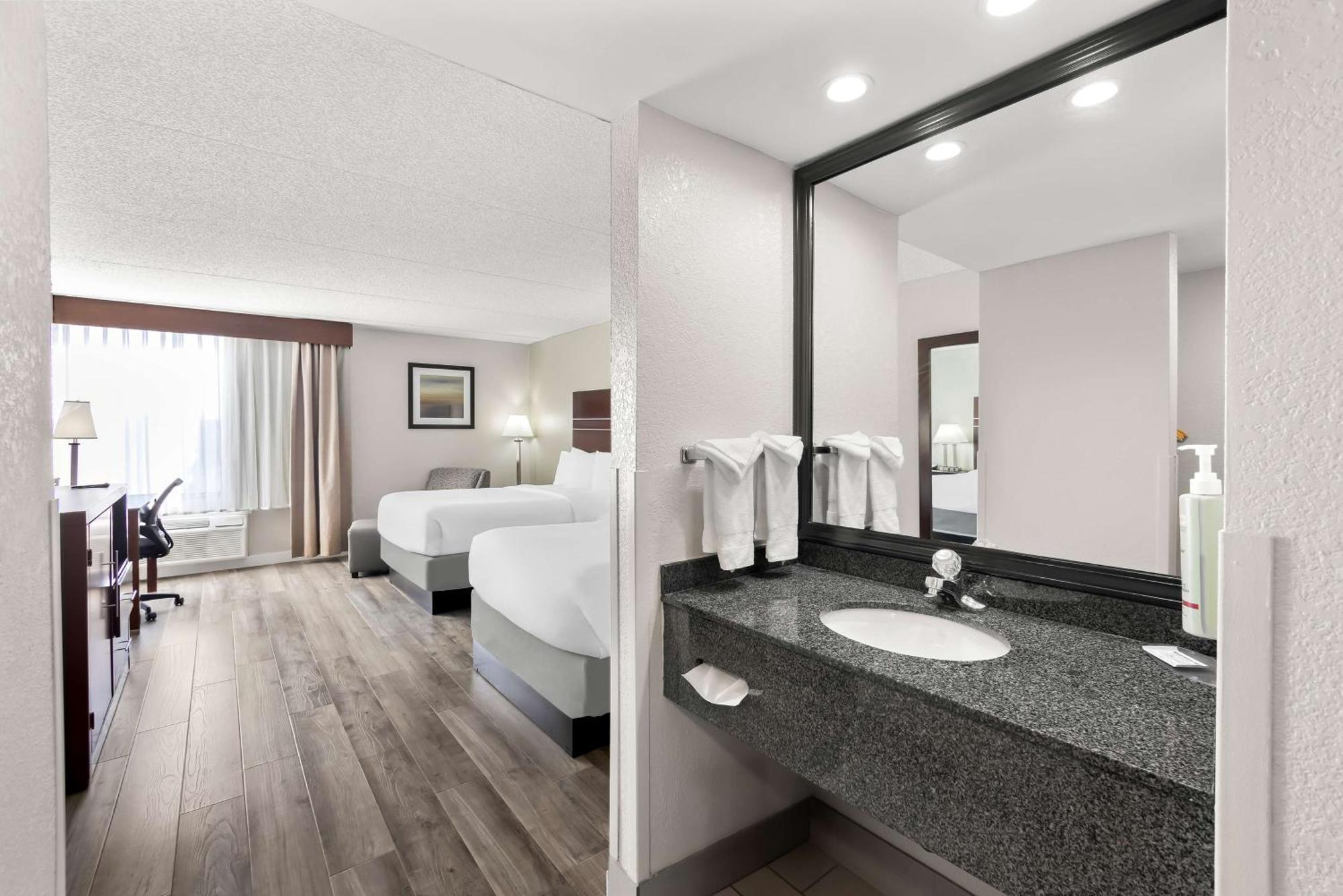 Best Western Luxbury Inn Fort Wayne Kültér fotó