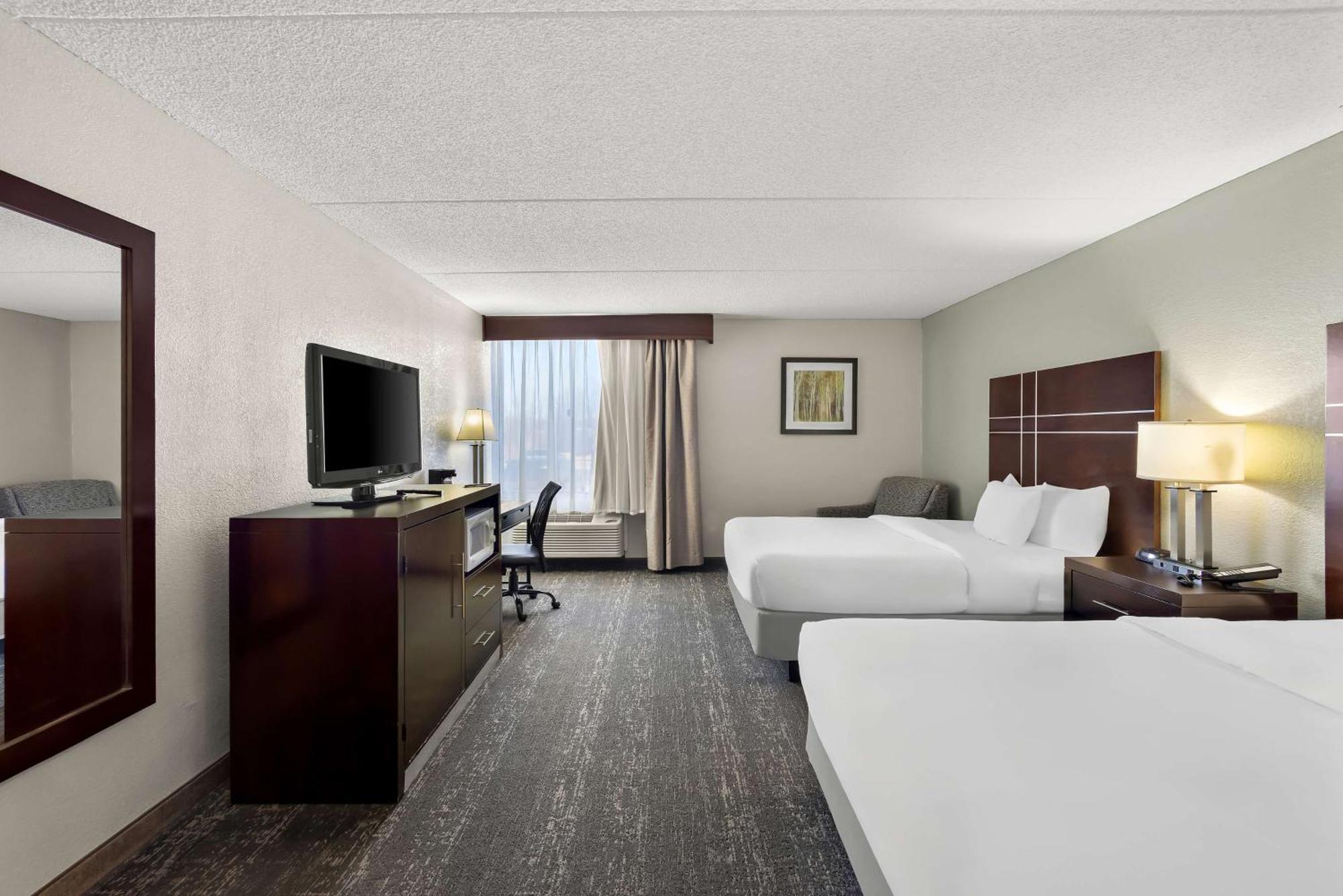 Best Western Luxbury Inn Fort Wayne Kültér fotó
