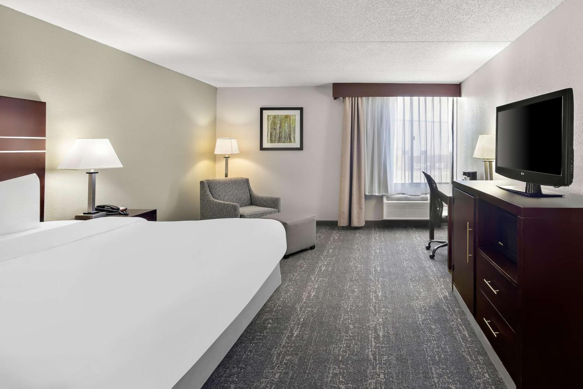 Best Western Luxbury Inn Fort Wayne Kültér fotó